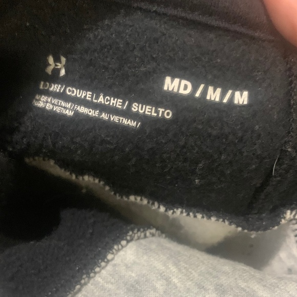 Women’s medium under armour hoodie - Picture 3 of 4